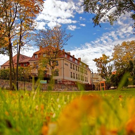 Hotel I Restauracja "Pod Orlem" Kartuzy Esterno foto